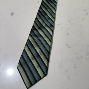 Stafford Green & Black Striped Tie Like New